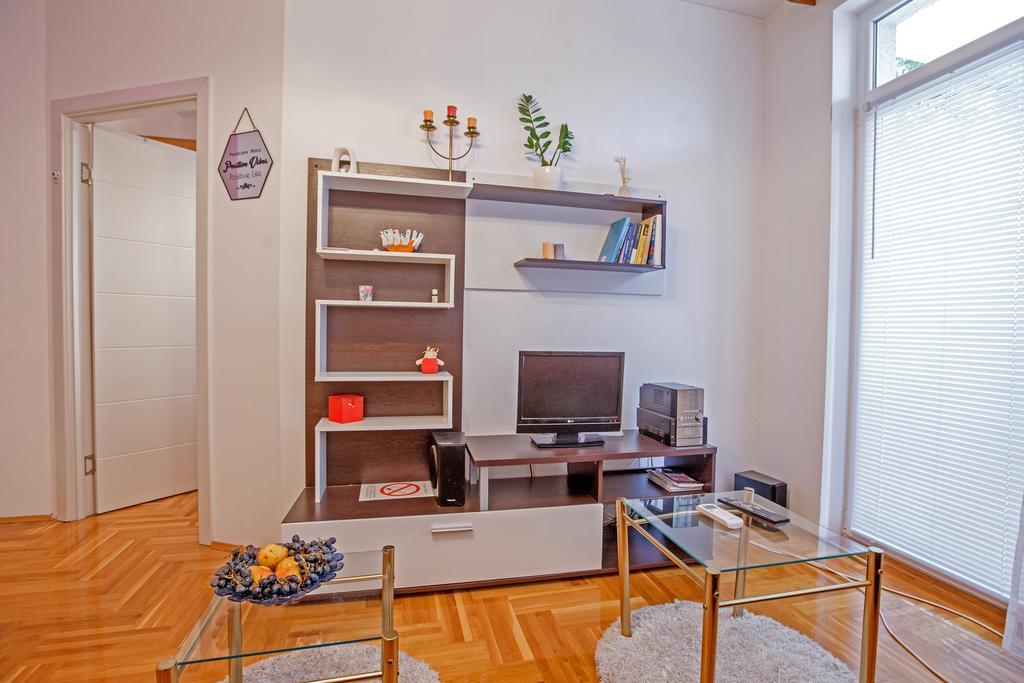 Linden Flower Apartment Суботиця Екстер'єр фото