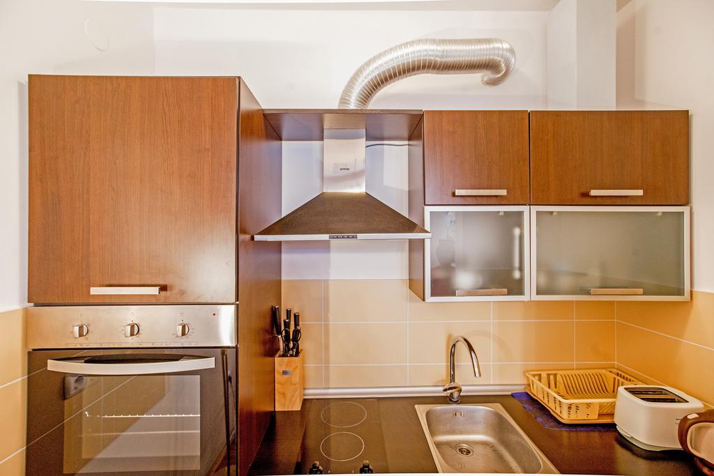 Linden Flower Apartment Суботиця Екстер'єр фото