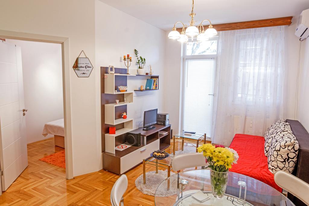 Linden Flower Apartment Суботиця Екстер'єр фото